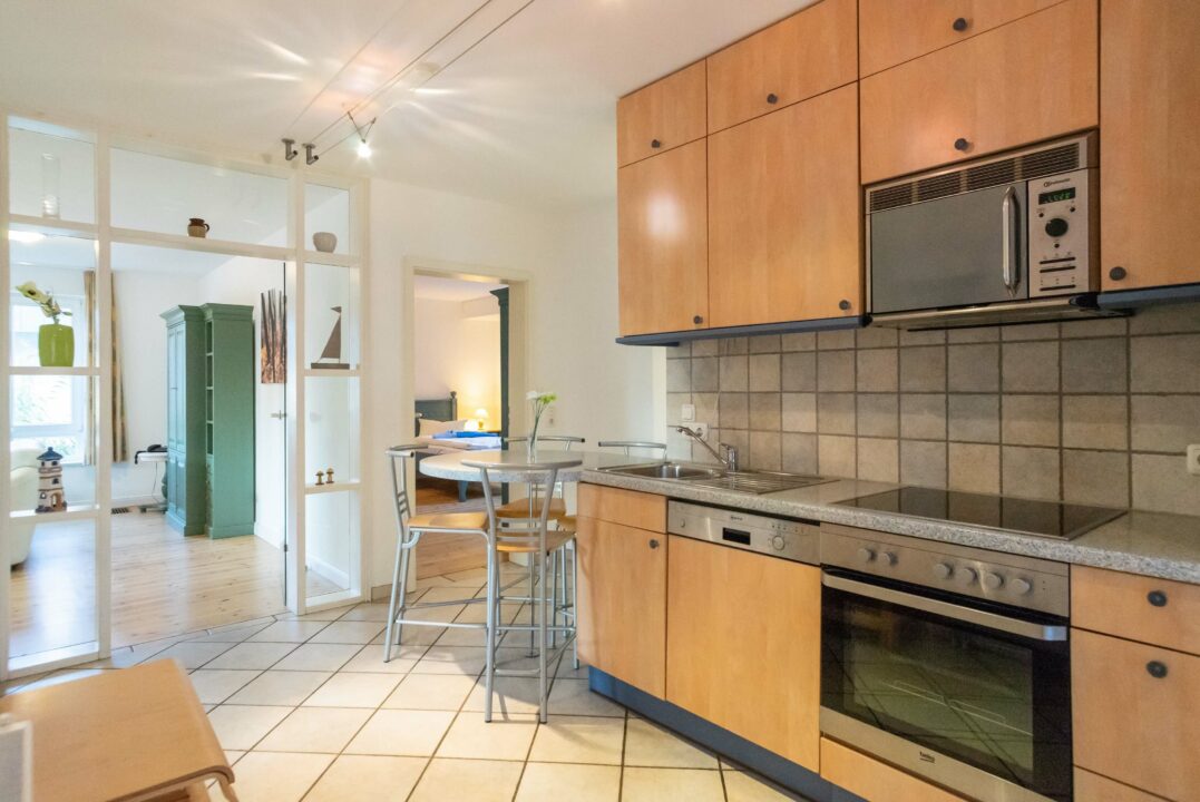 Voll ausgestattete Küche der Ferienwohnung Obergeschoss